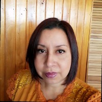 Claudia Flores Campos