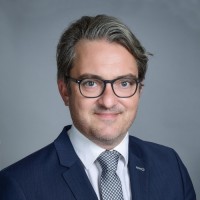 Dr. Dirk Müller