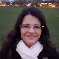 Andrea Cristina Santos