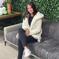Ana Laura Comeron