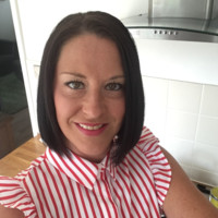 Suzanne Murray