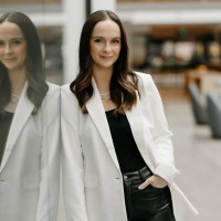 Kylie Mast