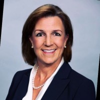 Cindy Graham, Cia