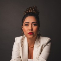 Angela Bastos