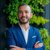 Alejandro López V