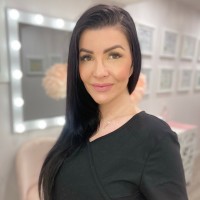 Laura Kinar