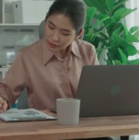 Fina Erawati