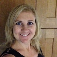 Samantha Hollis