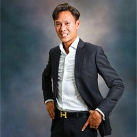 Yong Qin Lee
