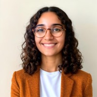 Bella Istre, Mba