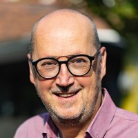 Vic Van Den Broek
