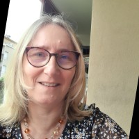 Véronique Raze