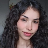 Caroline Jeronimo