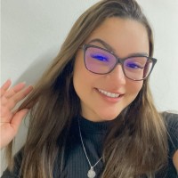 Larissa Cruz
