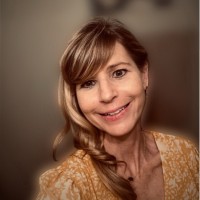 Lisa Bare Bare