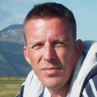 Simon Vale