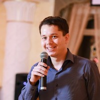 Азат Шарипов
