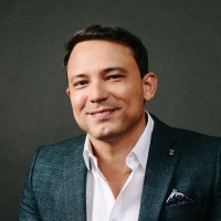 Erik R.