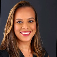 Karlla Bevenuto