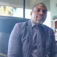 Robert Mnani