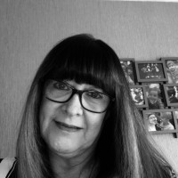 Yvonne Tarring