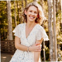 Kara Legg, Cca, Rhia