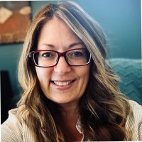 Tara Barth, Rhit