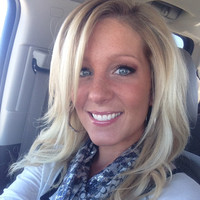 Nicole Van Hamme