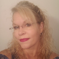 Angela Duval