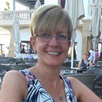 Lorraine Barnes
