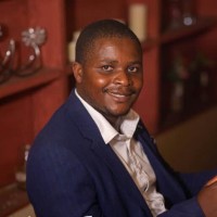 Tinashe Muchenyura