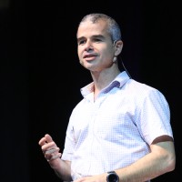 Shai Efrati, Md