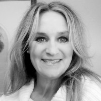 Dianne Bray