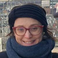 Emmanuelle frère