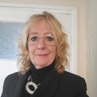Karin Van Der Sluijs