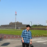 Chau Hoang