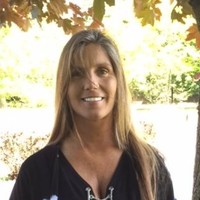Lynda M Roth