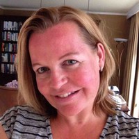 Suzanne Plug