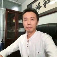 褚平四