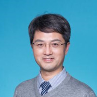 Shunbin Huang