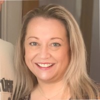 Deborah Lowe