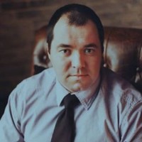 Роман Гусев