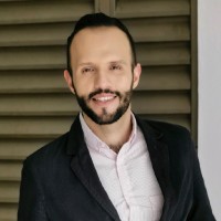 César Andrés Gavito Trucíos