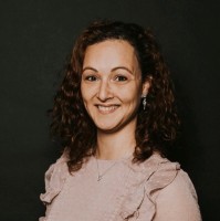 Iris Oppatja