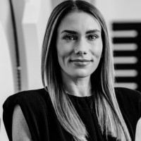 Nicola Griffiths