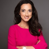 Dr. Heidi Stiegelis