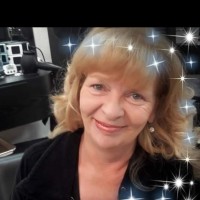 Susanne Gray