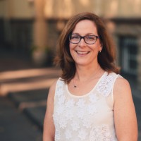 Julie Lauderdale