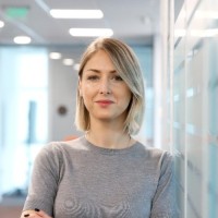 Cristina Pisculungeanu