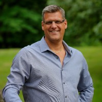 Aaron H Vissia